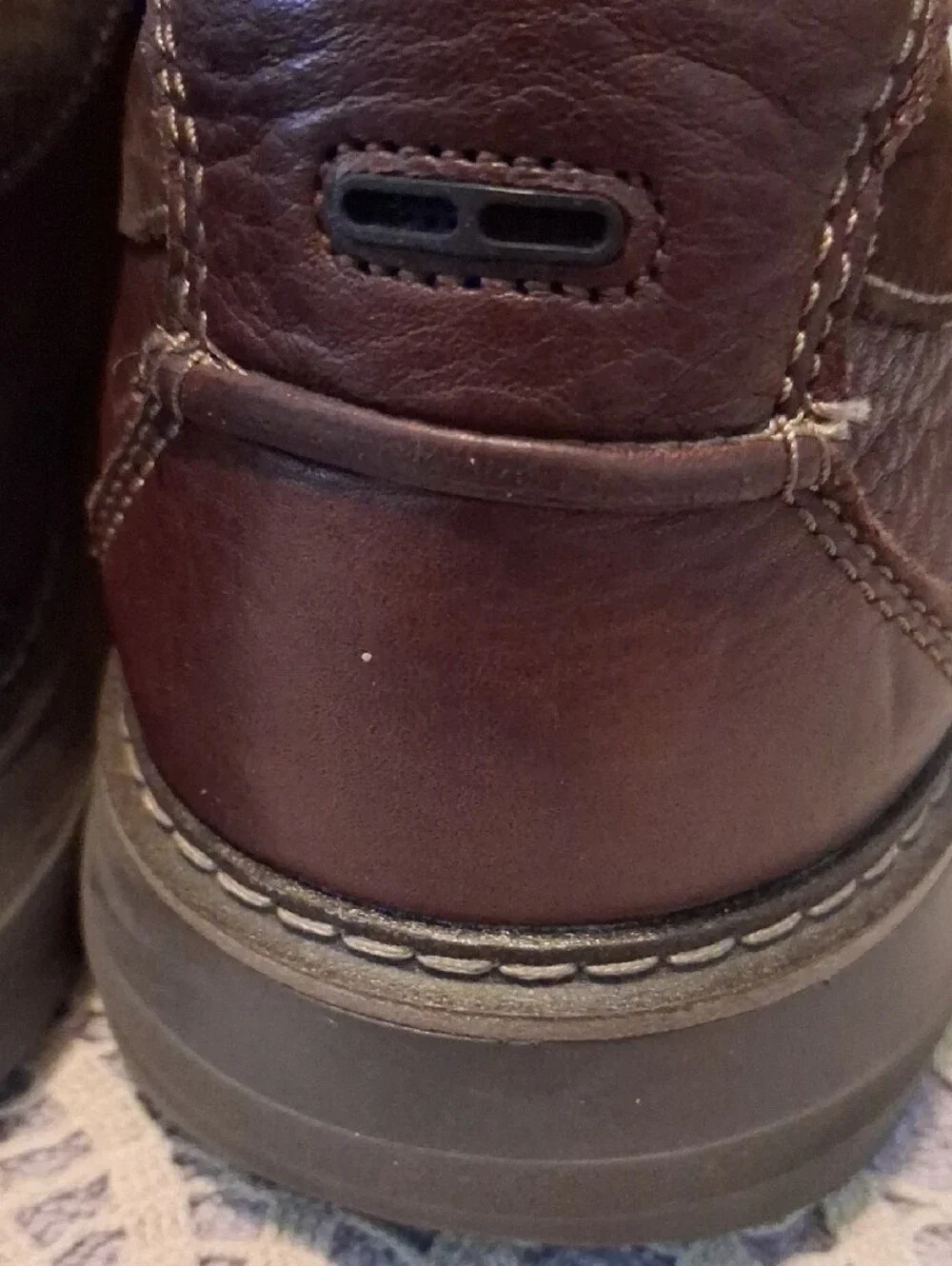 Clarks Men's Brown Leather Lace-Up Chukka Boots